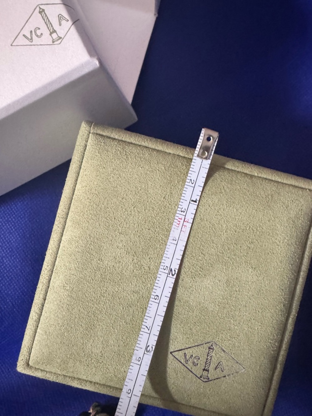 Van Cleef & Arpels 💯% Authentic luxury Green Velvety Jewelry or storage Box Set - Picture 5 of 12